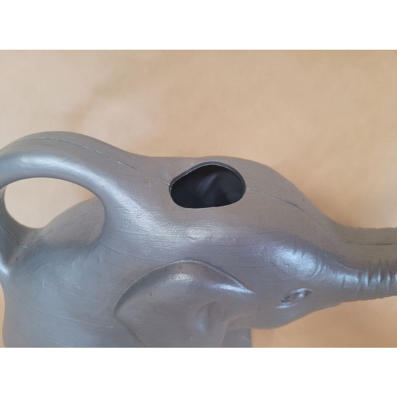 Union Products Vintage Watering Can Elephant. Silver 13 inches, 1996 - Picture 2 of 9